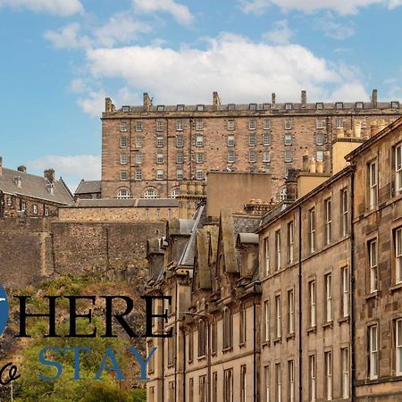 Stylish 2Bed Apartment Underneath Edinburgh Castle Exterior foto